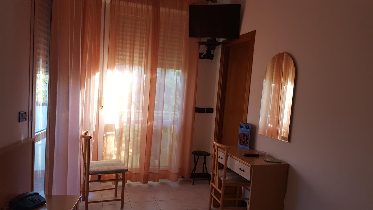 Hotel Patrizia Senigallia Kamer foto